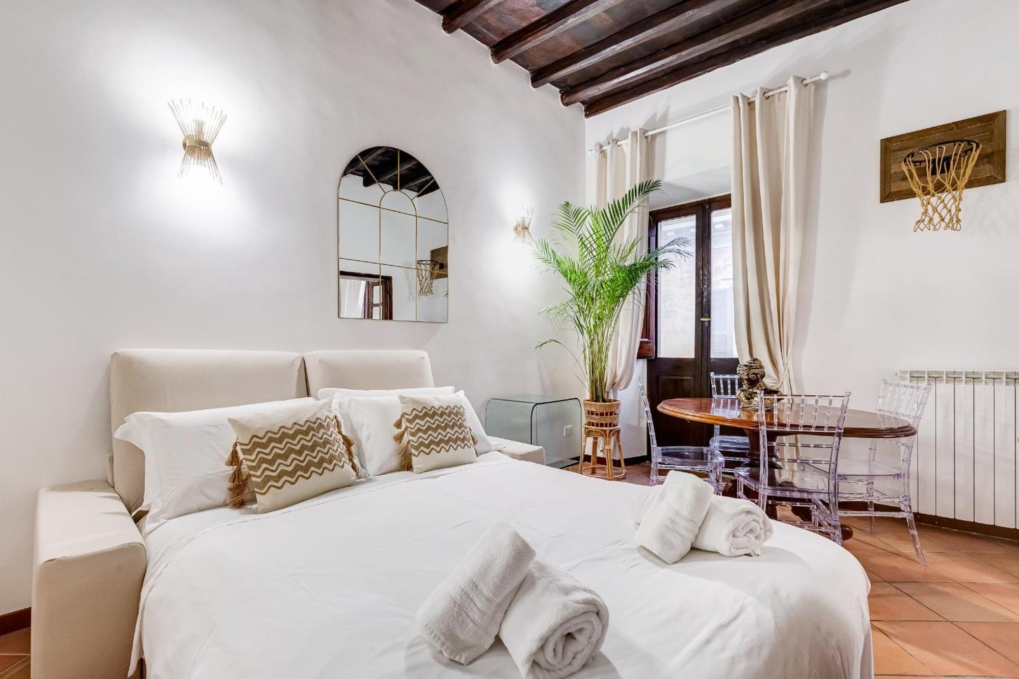 Apartment Giulio Cesare Deluxe - Spanish Step Romedreamhome