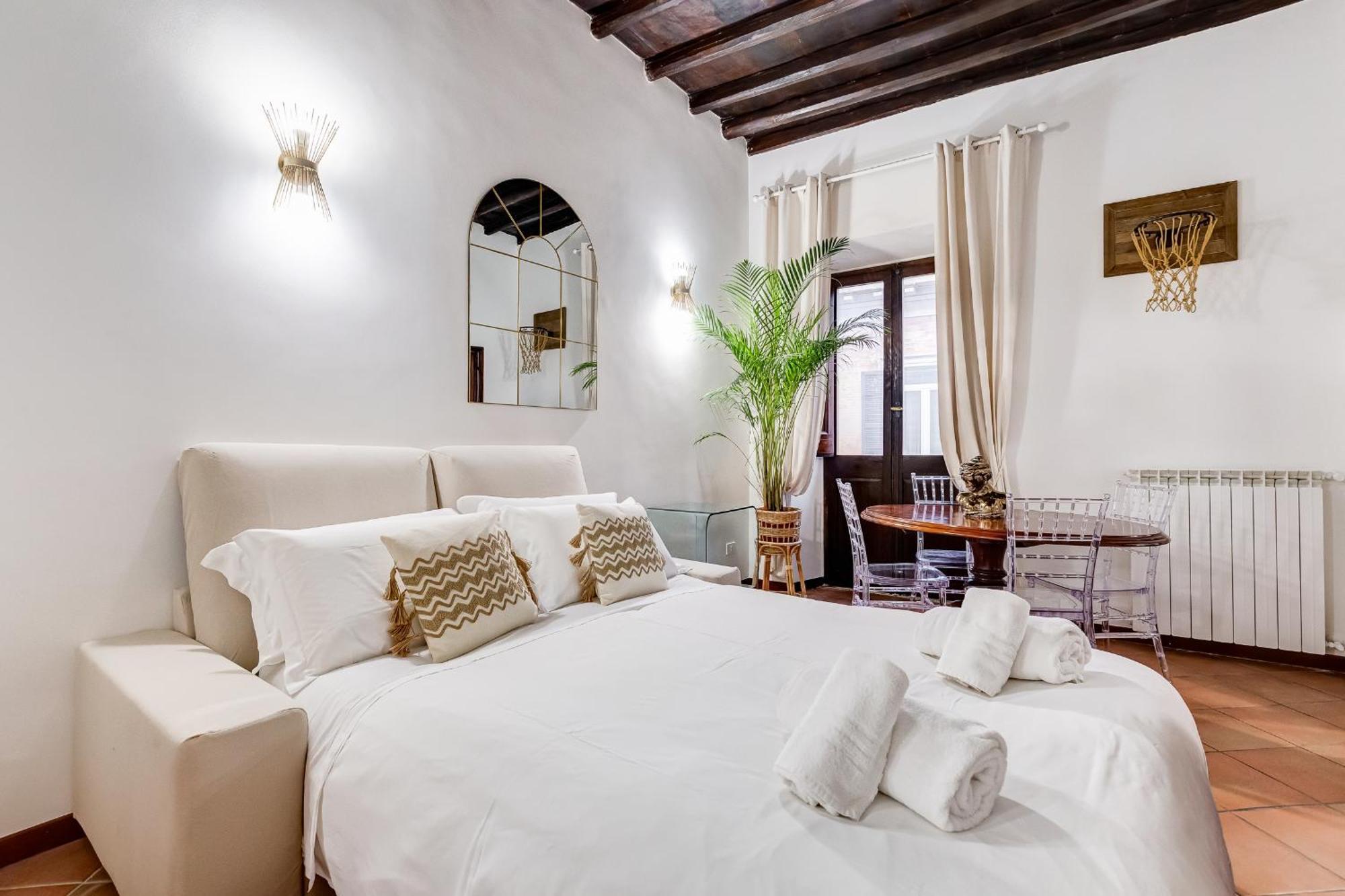 Apartment Giulio Cesare Deluxe - Spanish Step Romedreamhome